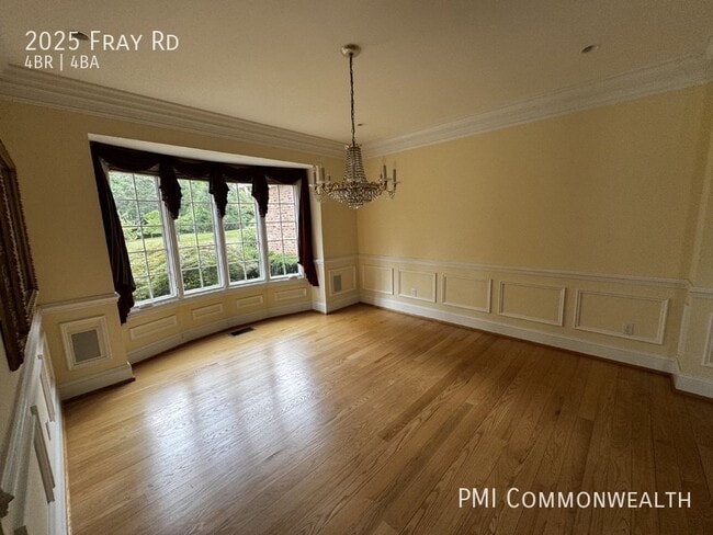 Building Photo - 4 Bed / 3.5 Bath Single Family (Available ...