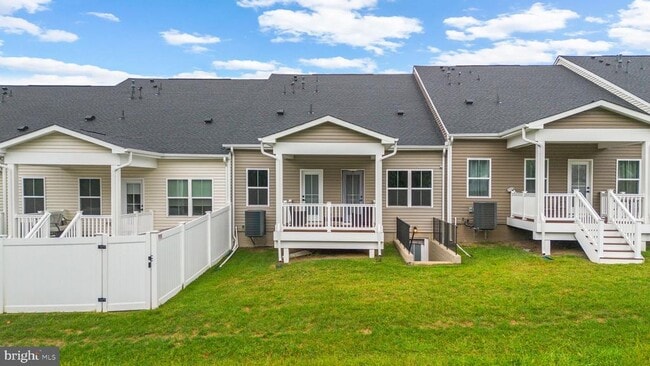 Building Photo - 2430 Steamboat Wy