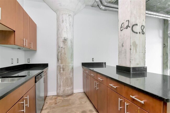 Building Photo - 101 N 12th St