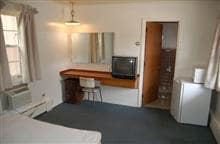  - Pioneer Inn