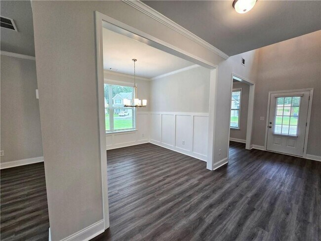 Building Photo - 3856 Lockaby Way