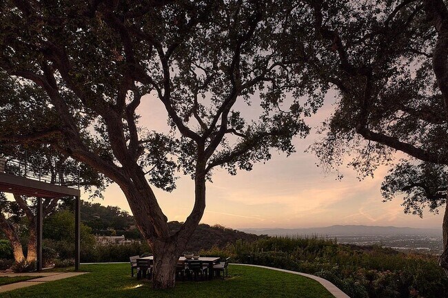 Building Photo - 13331 Mulholland Dr