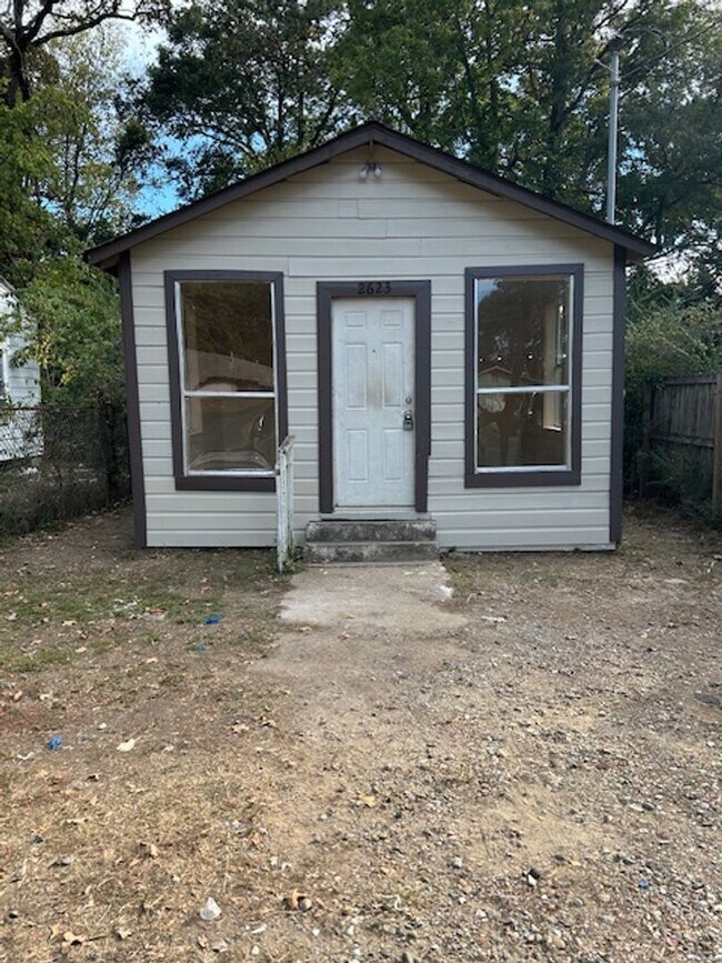 Updated Home for Lease in Queensborough! 2623 Regent St Shreveport LA