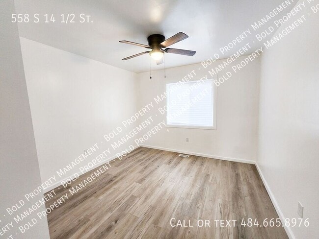 Building Photo - 558 S 14 1/2 St