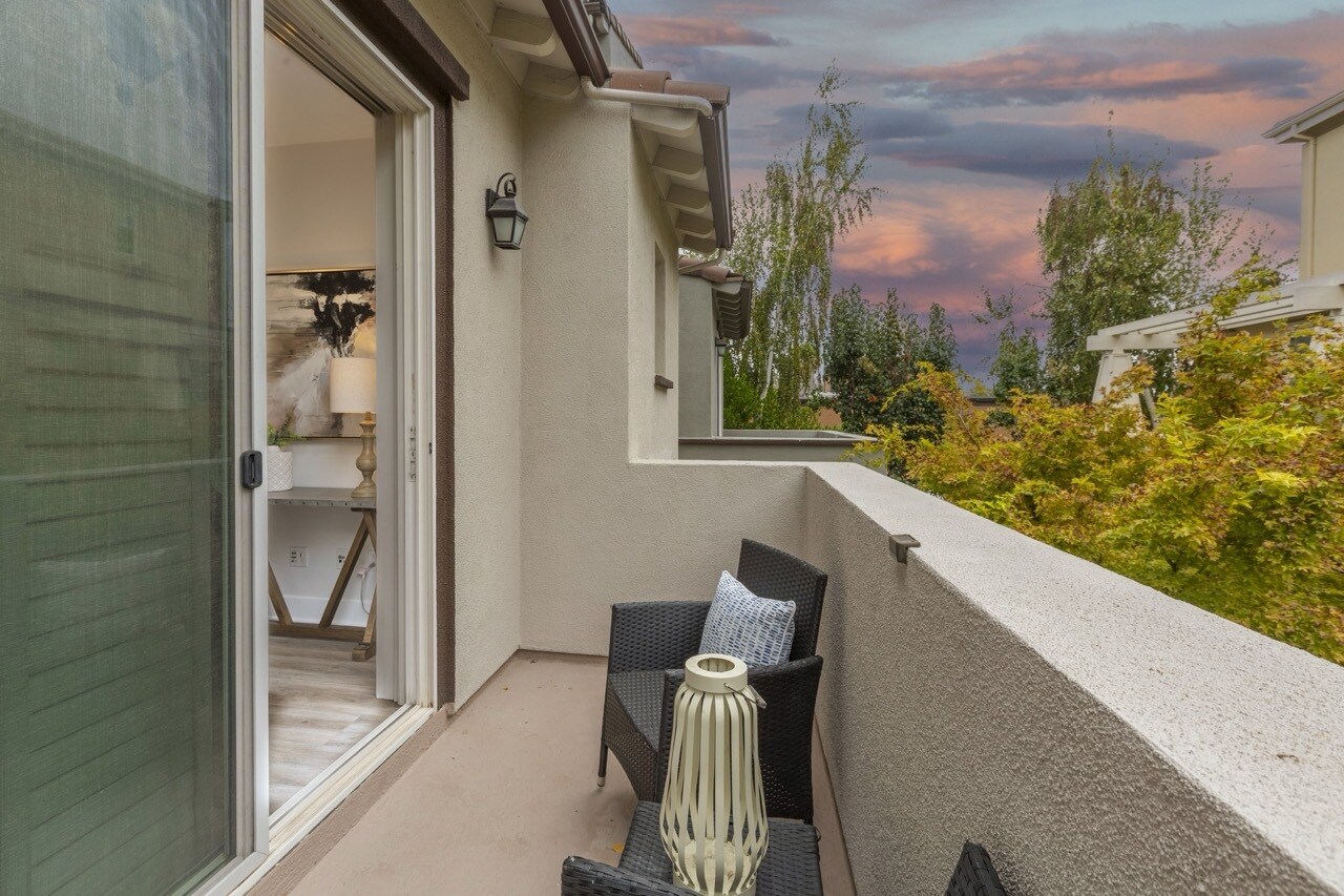 Building Photo - 44 Muller Pl