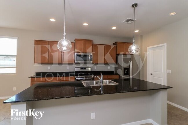 Building Photo - 4052 S 101st Ln