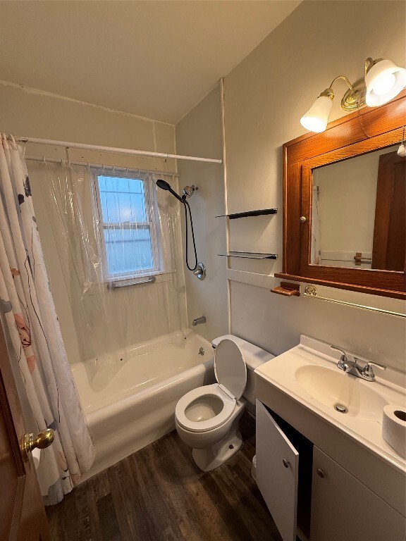 Building Photo - 620 W 5th St