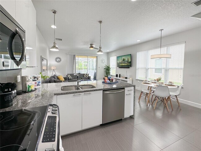 Building Photo - 17319 Serenidad Blvd