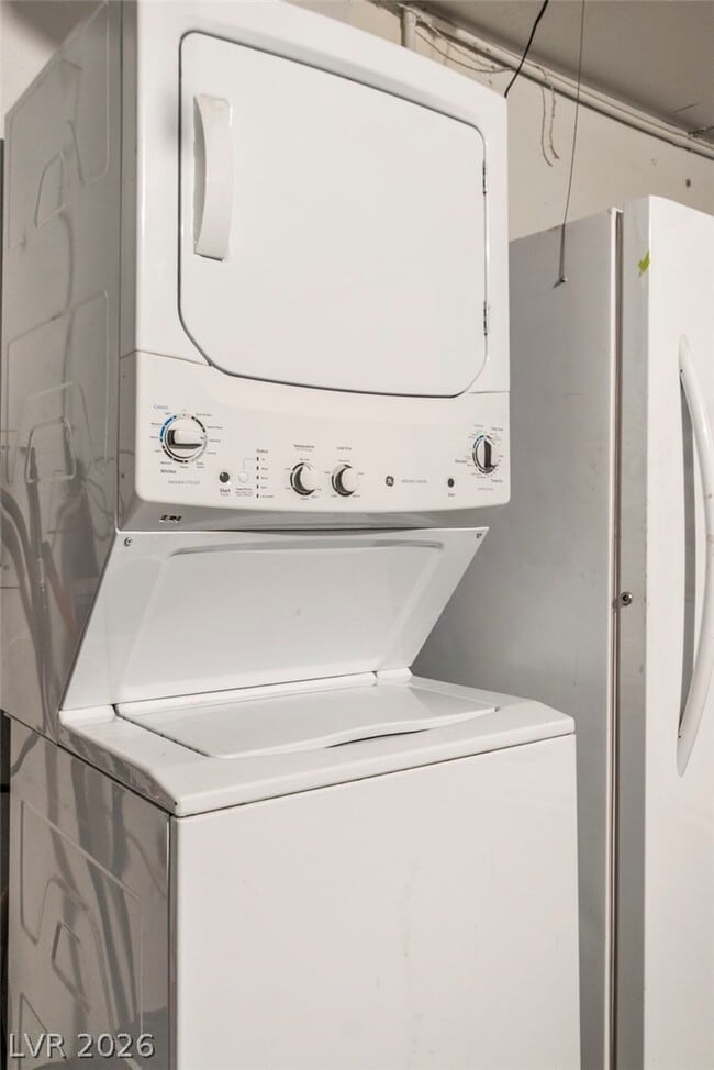 Building Photo - 2457 Swan Ln