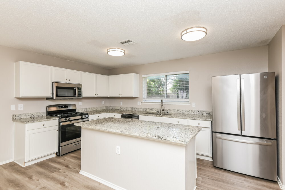 Building Photo - 1315 Rabbit Ridge