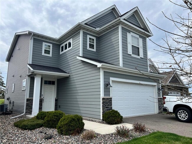 Building Photo - 7303 Fir Ln N