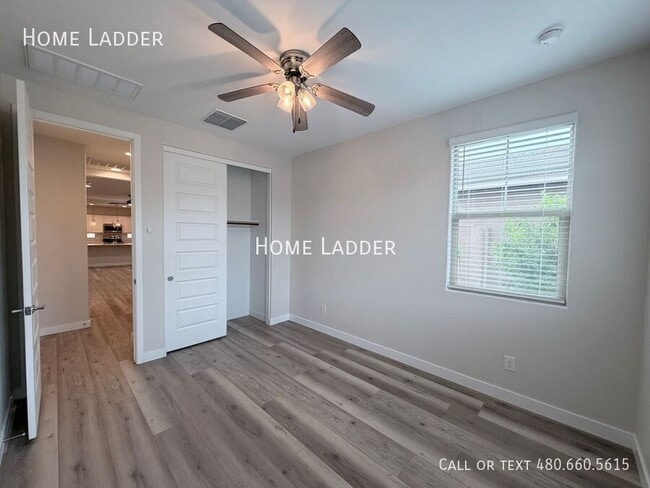 Building Photo - 2881 E 27th Ave