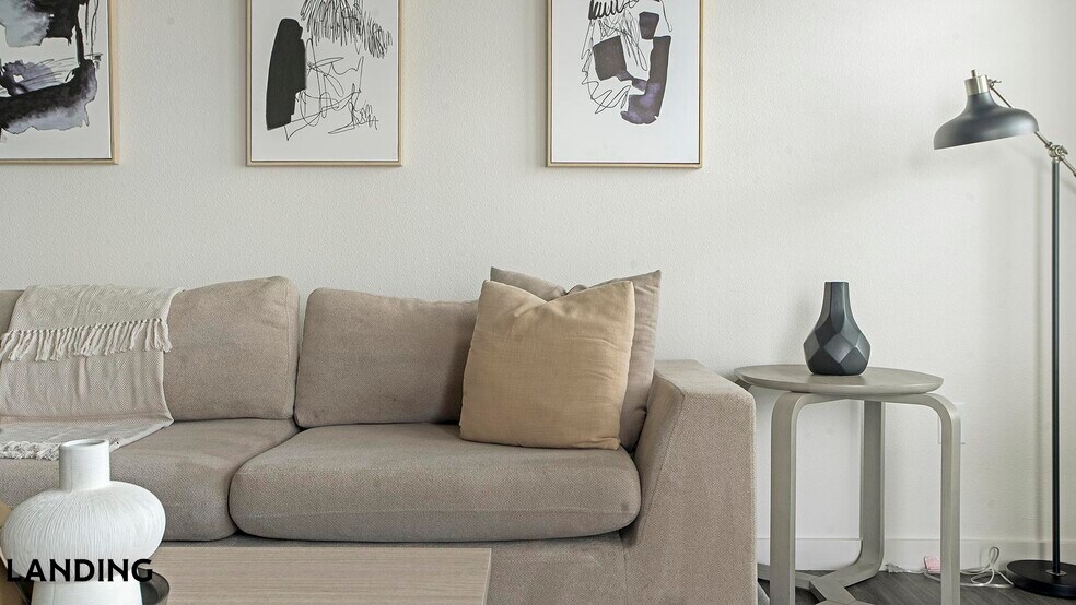 Building Photo - 13301 Dessau Rd