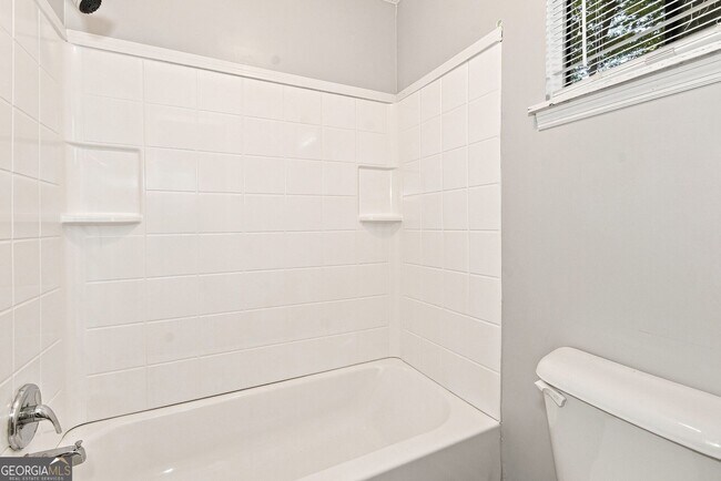 Building Photo - 1515 Captain Thomas Ct