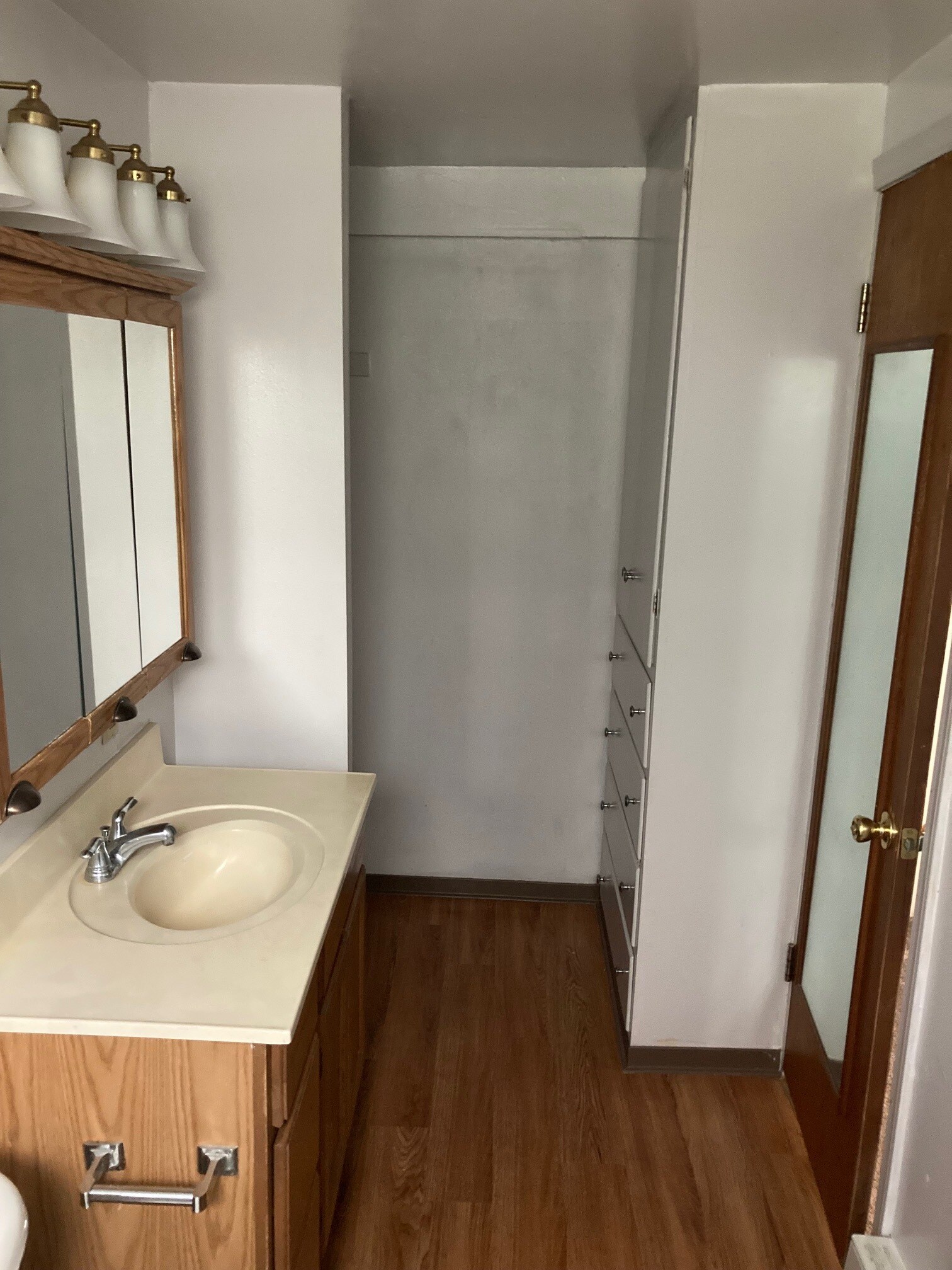 Building Photo - 306 1st Ave