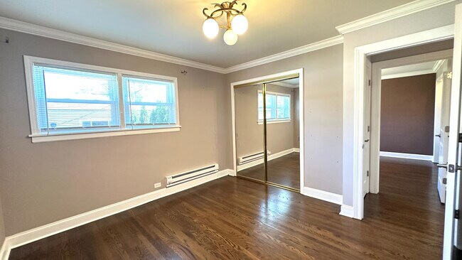 Building Photo - 9239 Lawler Ave