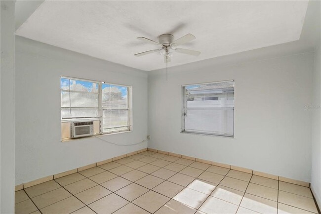 Building Photo - 2418 10th St W