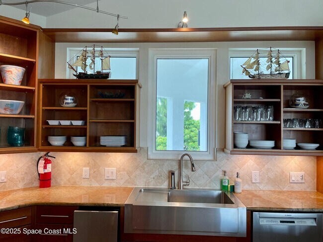 Building Photo - 3585 S Atlantic Ave