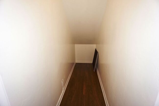 Building Photo - 920 S Vista Overlook Dr