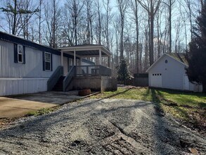 Building Photo - Ready to Move in