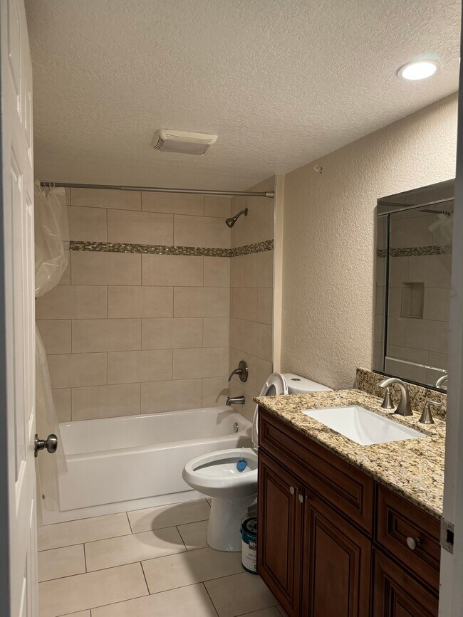 Building Photo - 3636 Whitehall Dr