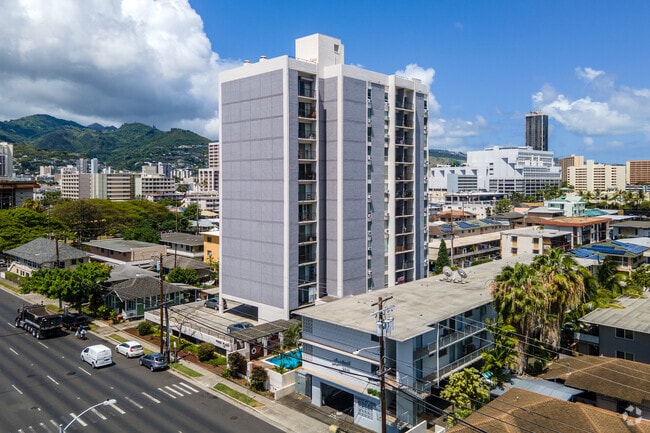 Primary Photo - Piikoi Plaza