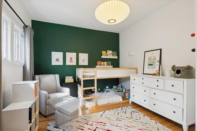 Building Photo - 2455 W Ohio St