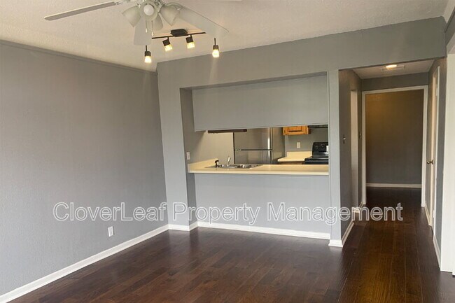 Building Photo - 7701 Wurzbach Rd