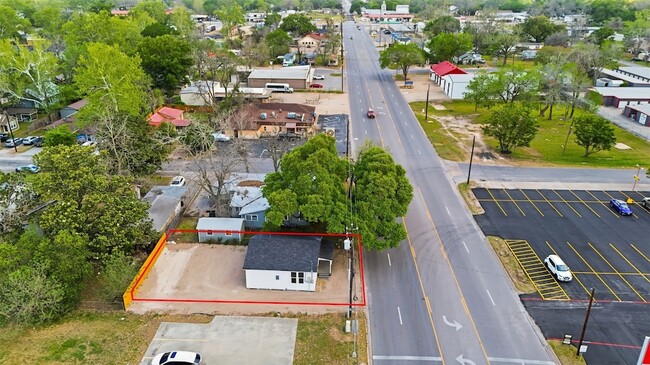 Building Photo - 1410 Fannin St