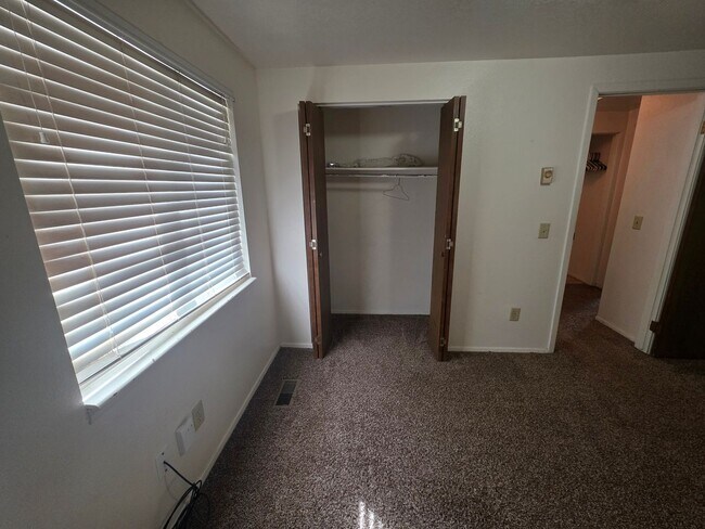 Building Photo - Duplex