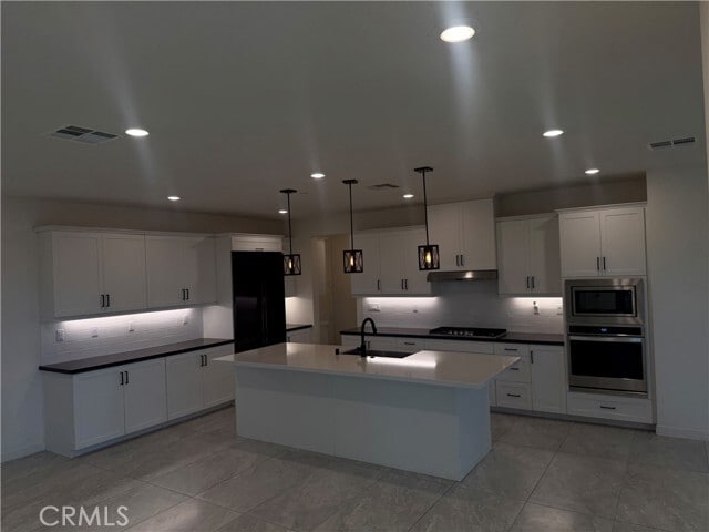 Building Photo - 12358 Primrose Ave