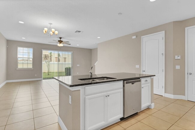 Building Photo - Beautiful 3-Bedroom Townhome in Gated Eagle Creek Golf Community – Lake Nona