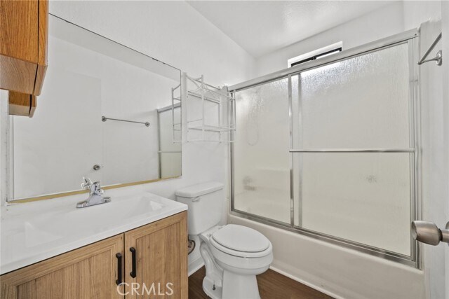 Building Photo - 38501 Larkin Ave