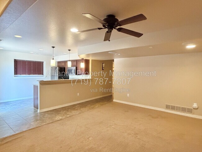 Building Photo - 1755 Smoke Ridge Dr