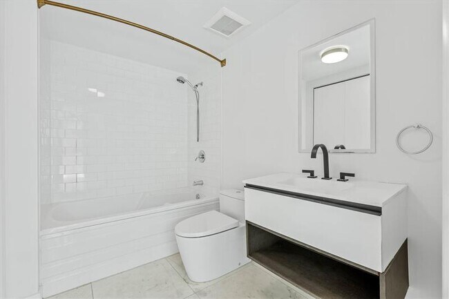 Building Photo - 690 SW 1st Ct