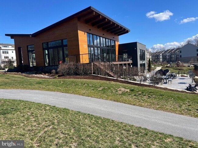 Building Photo - 3485 Cormorant Dr