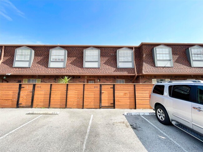 Building Photo - 9303 Hammerly Blvd