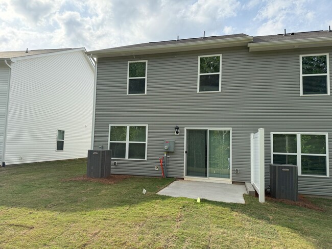 Building Photo - Brand New 4BR home in Great location!