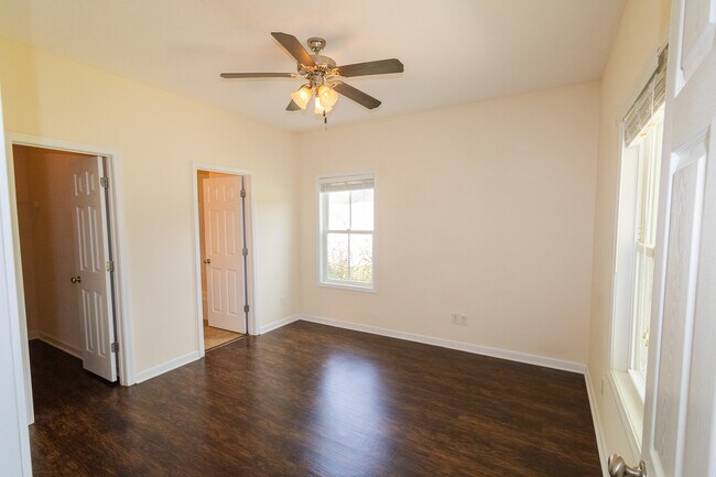 Building Photo - 235 Sawgrass Trail