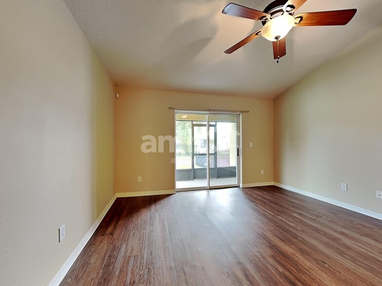 Building Photo - 915 Branchwood Way