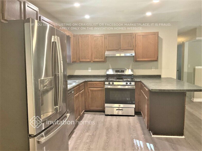 Building Photo - 422 Indian Creek Dr