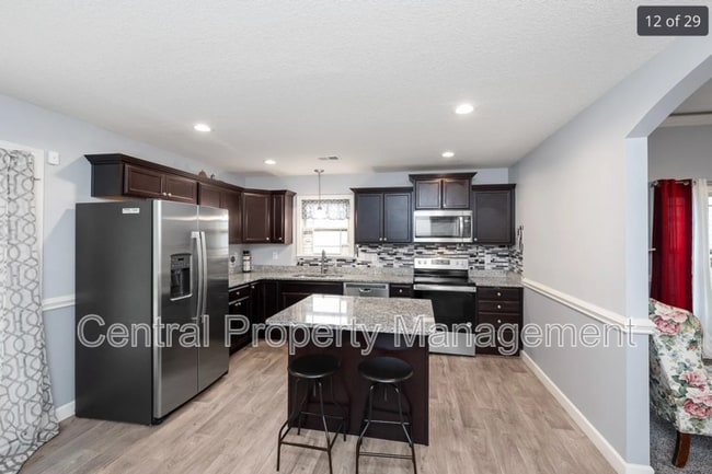 Building Photo - 487 Timberwood Dr