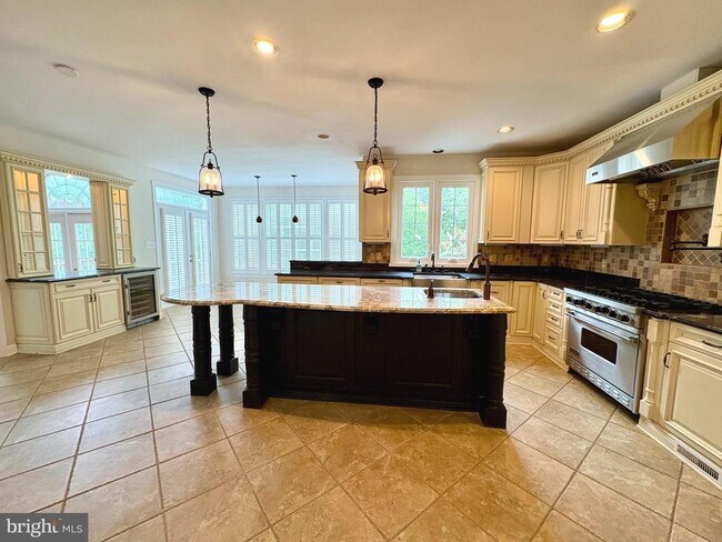 Building Photo - 1151 Fieldview Dr