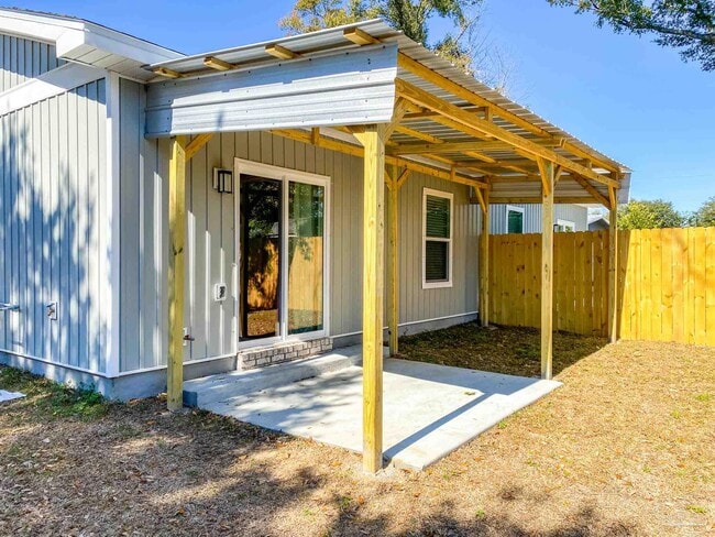 Building Photo - 5170 Burlington Ave