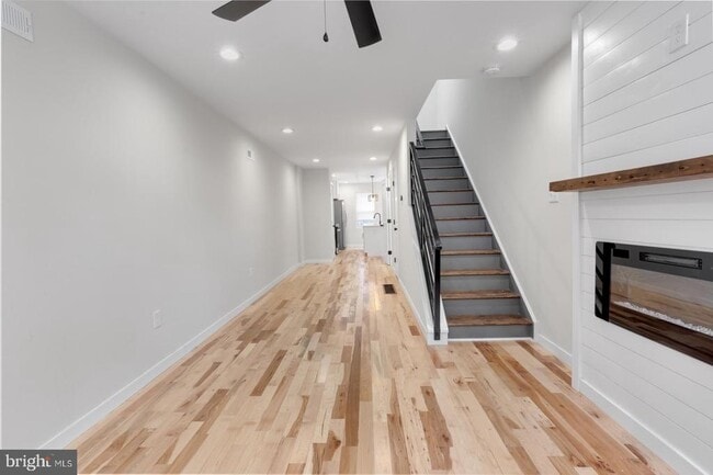 Building Photo - 2039 E Letterly St