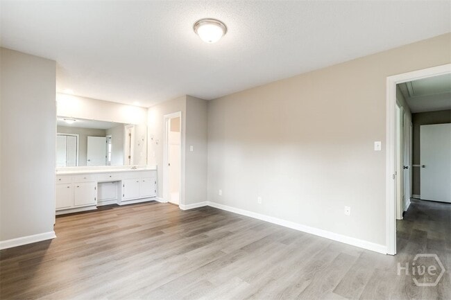 Building Photo - 535 Gleason Ave