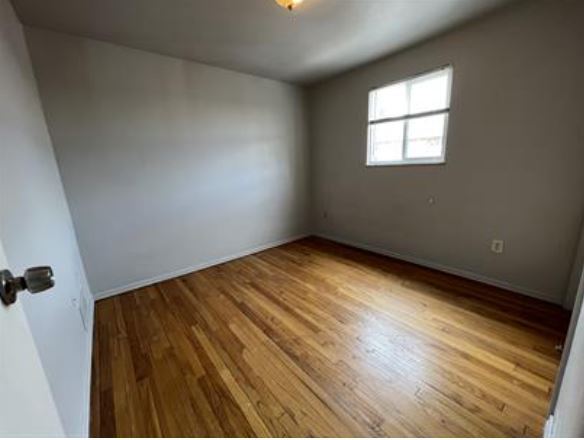 Building Photo - 442 Brierly Ln