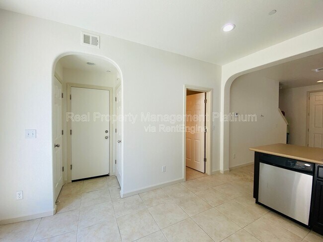 Building Photo - 3628 Elevations Way