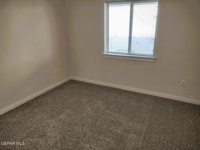 Building Photo - 14725 Tierra Fortaleza Ave