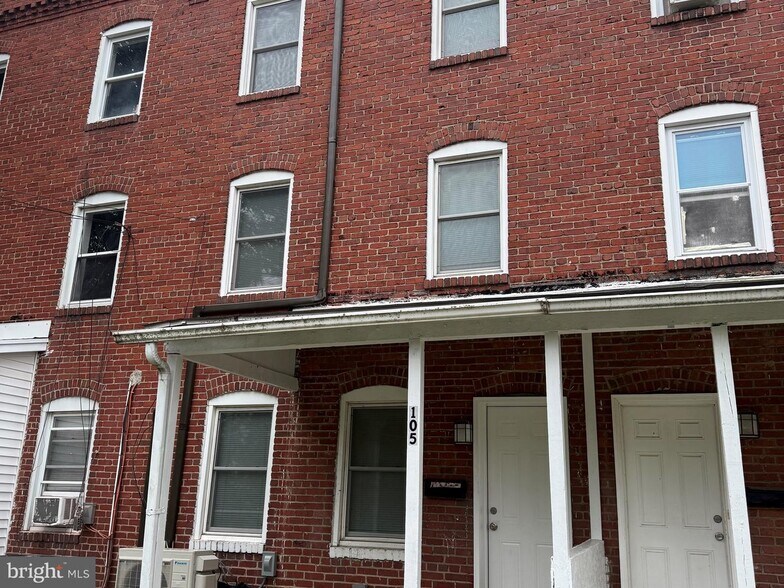 Building Photo - 105 Hickman Rd